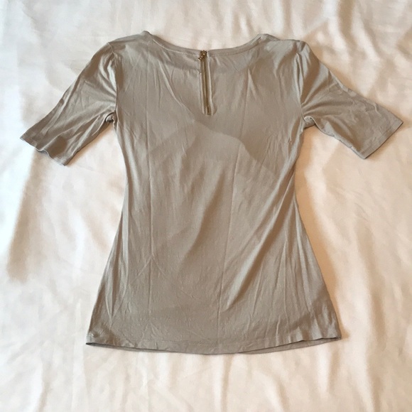 ANN TAYLOR Beige Short Sleeve Ruched Top w/ Zipper - Picture 4 of 8